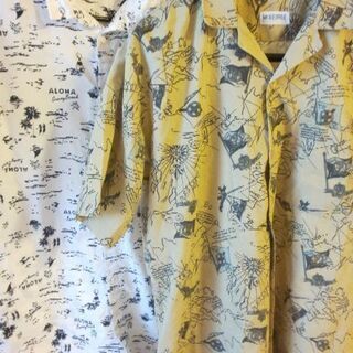 ≪McGEORGE≫&≪H&M≫半袖絵柄シャツ 二枚セット（M）の画像