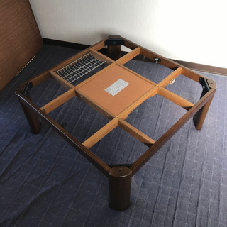 0円！中古コタツ正方形の画像