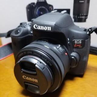 美品　オプション多数付き　Canon EOS KISS X8I(W) Wズー…