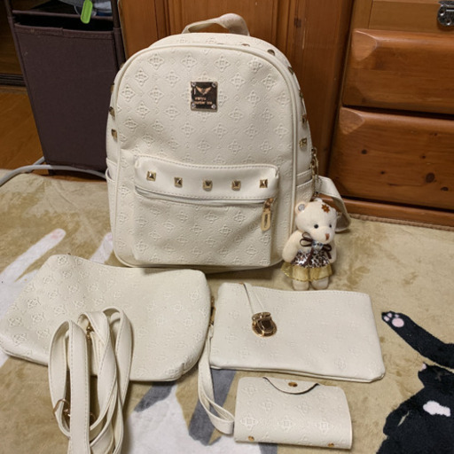新品未使用品！可愛いリュックなど4点セット