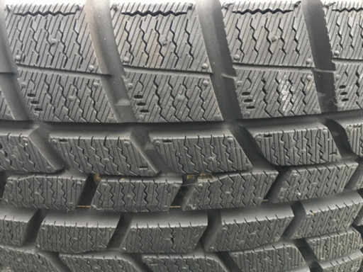 ほぼ新品2018年製スタッドレス ICE Navi6 205/65R15スチールホイール付