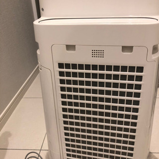 シャープ　加湿空気清浄機　2016年製の画像