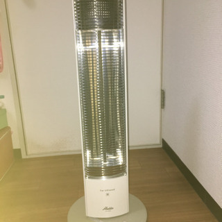 たて長のストーブ 800W 11年製