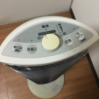 たて長のストーブ 800W 11年製の画像