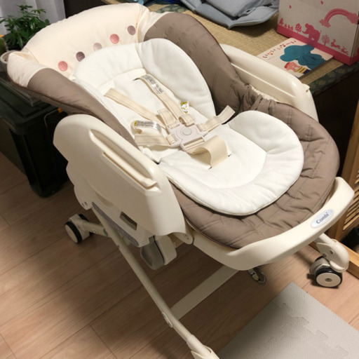 combi  ネムリラ オートスイング 1ヶ月のみ使用 バウンサー