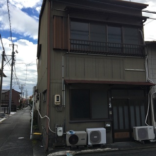静岡市葵区田町　倉庫　趣味の部屋　一軒家　軽自動車一台ビルトイン...