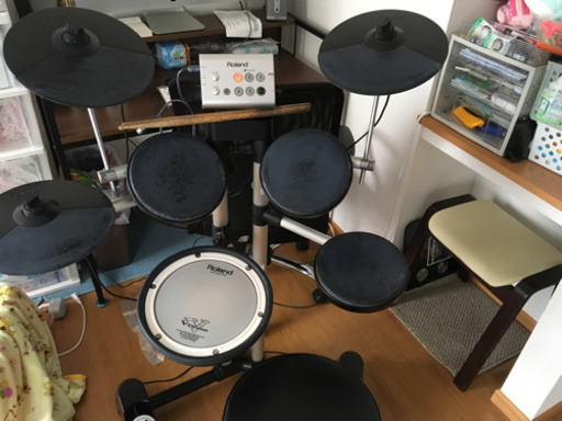 Roland電子ドラムとYAMAHAケーブル付き