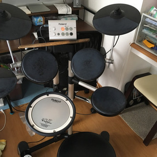 Roland電子ドラムとYAMAHAケーブル付き