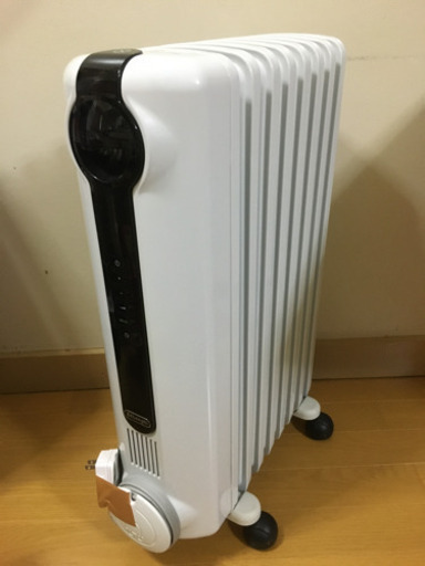 【取引中】美品デロンギ オイルヒーターJRE0812