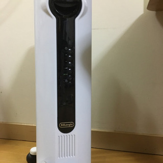 【取引中】美品デロンギ オイルヒーターJRE0812の画像