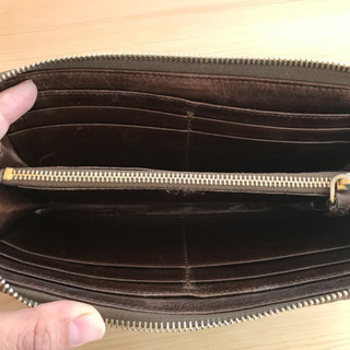 miu miu長財布（箱付き）の画像