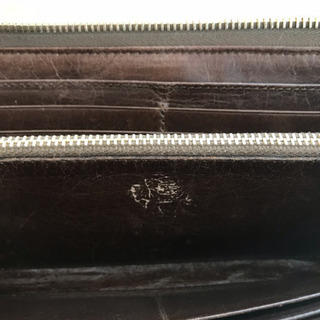 miu miu長財布（箱付き）の画像