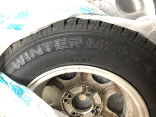 旧パッソで使用していたスタッドレスタイヤです。