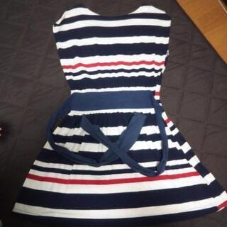ほぼ新品 ワンピースの画像