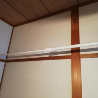 突っ張り棒の画像
