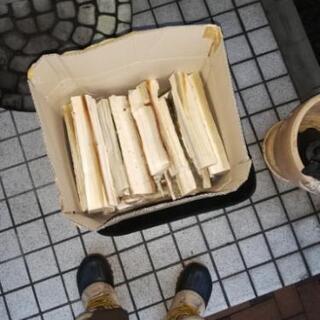 大量に在庫あるので安く薪売ります！