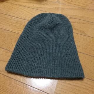 ニット帽 カーキ色