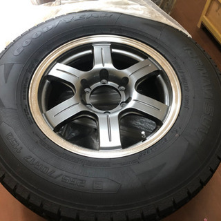 265/70R17  ホイール付き　スタッドレスタイヤ　4本セット