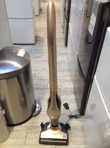Panasonic 充電式掃除機　中古