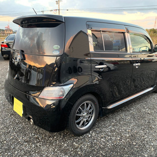 自社ローンOK カスタムbB 平成18年式　車検2年付　走行10万キロ　ナビ　テレビ　キーレス　黒革シートカバー　ブラックインテリア　室内イルミネーション　エアロ付カスタム車両　  の画像