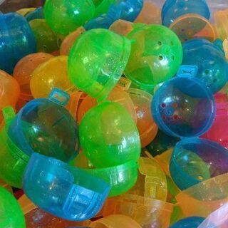 空のガチャガチャカプセル400個