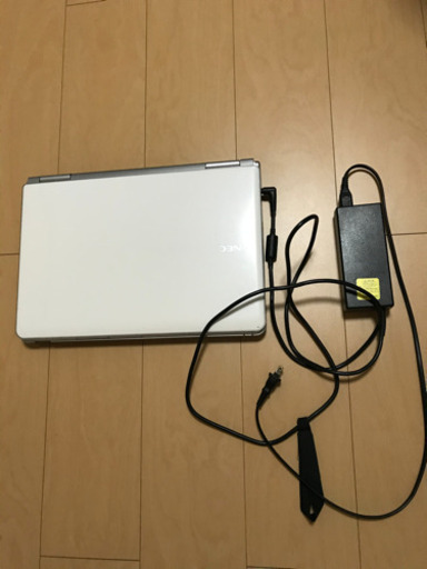 ノートパソコン　Windows7 NEC PC-LL750Ｆ26W  LAVIE