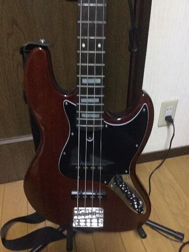 MarcusMiller V3