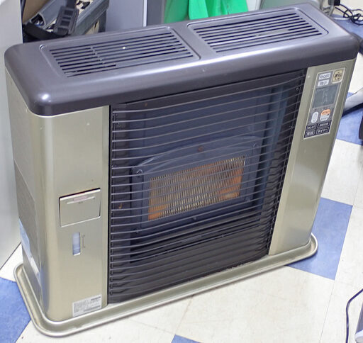 札幌市 サンポット FF式石油ストーブ UFH-703RX 2013年製 中古