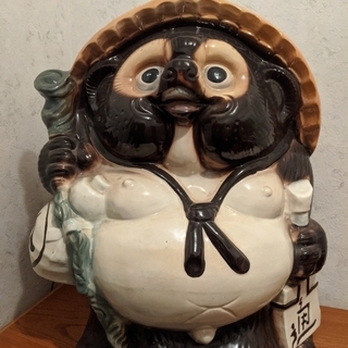 狸の置物