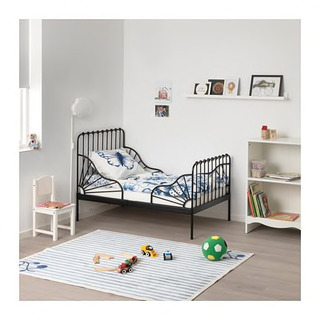 IKEA MINNEN 伸長式　ベッドの画像