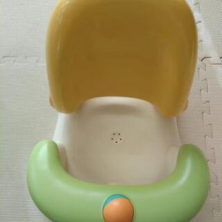 【お値下げしました】バスチェア&ベビーバス&バスネット&温度計の画像