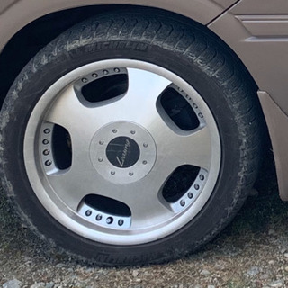 18インチハイエースに履いてました。 S115872616