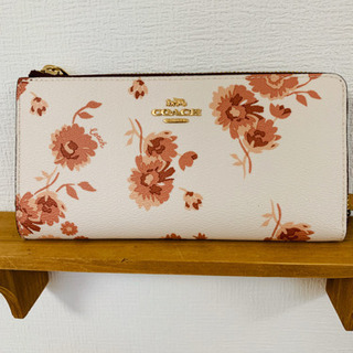 【新品・正規品】coach 花柄サイフ　レディース