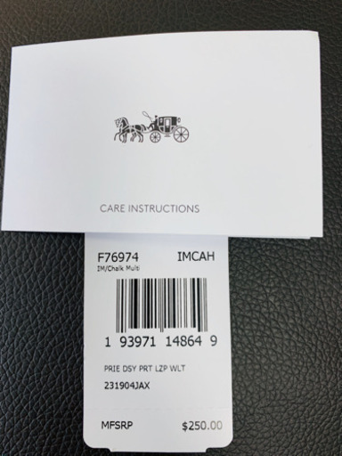 【新品・正規品】coach 花柄サイフ　レディース
