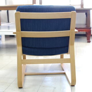 無印良品の肘付ソファチェア（リビングでもダイニングでも使えるシリーズ）