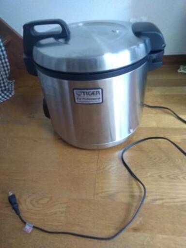 業務用　炊飯器　2升焚き