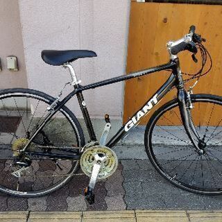 GIANT ESCAPE(S) 700cクロスバイク アルミ/24speed/ブラック