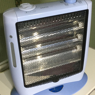 中古　2003年製　電気ストーブ　３段切替　1050W  700...