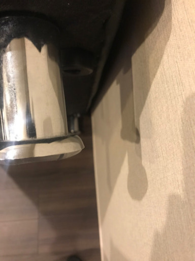 レザーソファー(2人掛)おそらく合皮でしっかりしています。