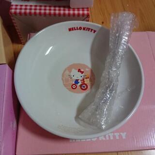 キティ３ 食器の画像
