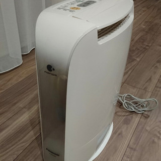 美品 Panasonic 衣類除湿乾燥機