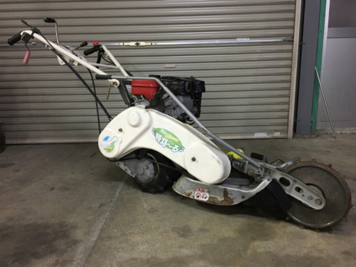 オーレック ウイングモア WM624A 自走二面畔草刈機　中古