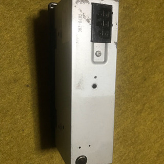 古いカーラジオ (ホンダアクティ(軽トラ)から取り外し)の画像