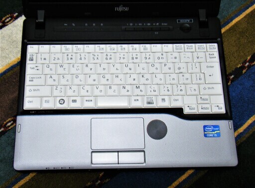 ?良品/12.1型/高性能?Core i5/光速☆彡SSD240GB/メモリ4GB♪/DVDSマルチ/USB3.0☆彡/すぐ使えるWi