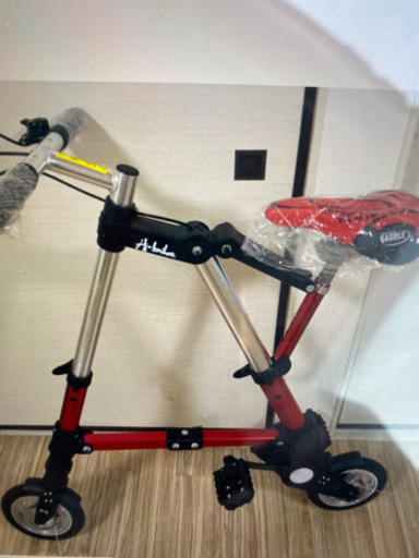極小折り畳み自転車