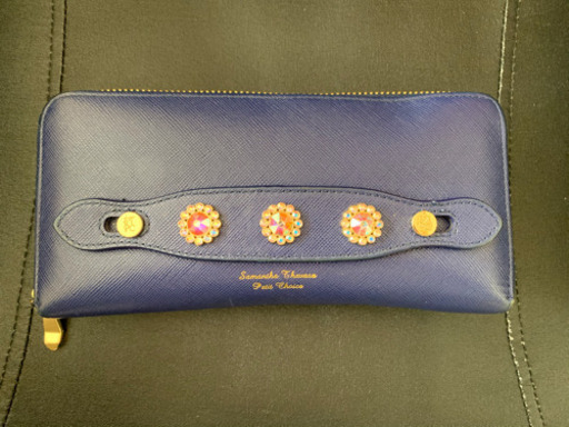 Samantha Thavasaの財布