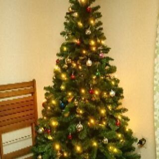 値下げしました　大!! クリスマスツリー　Xmas tree 180 cm　装飾はありませんの画像
