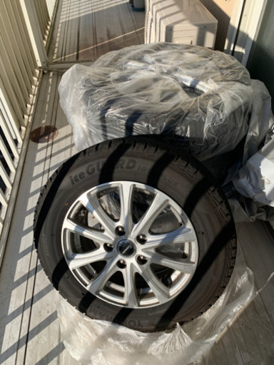 相談中＊スタッドレスタイヤ