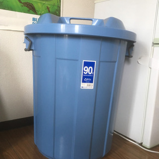 新品！特大ポリバケツ90L フタ付き