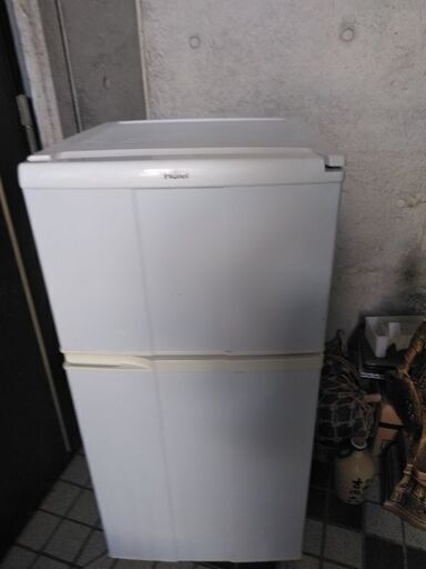 ハイアール冷蔵庫98L　2011年製夜8時半まで営業中！